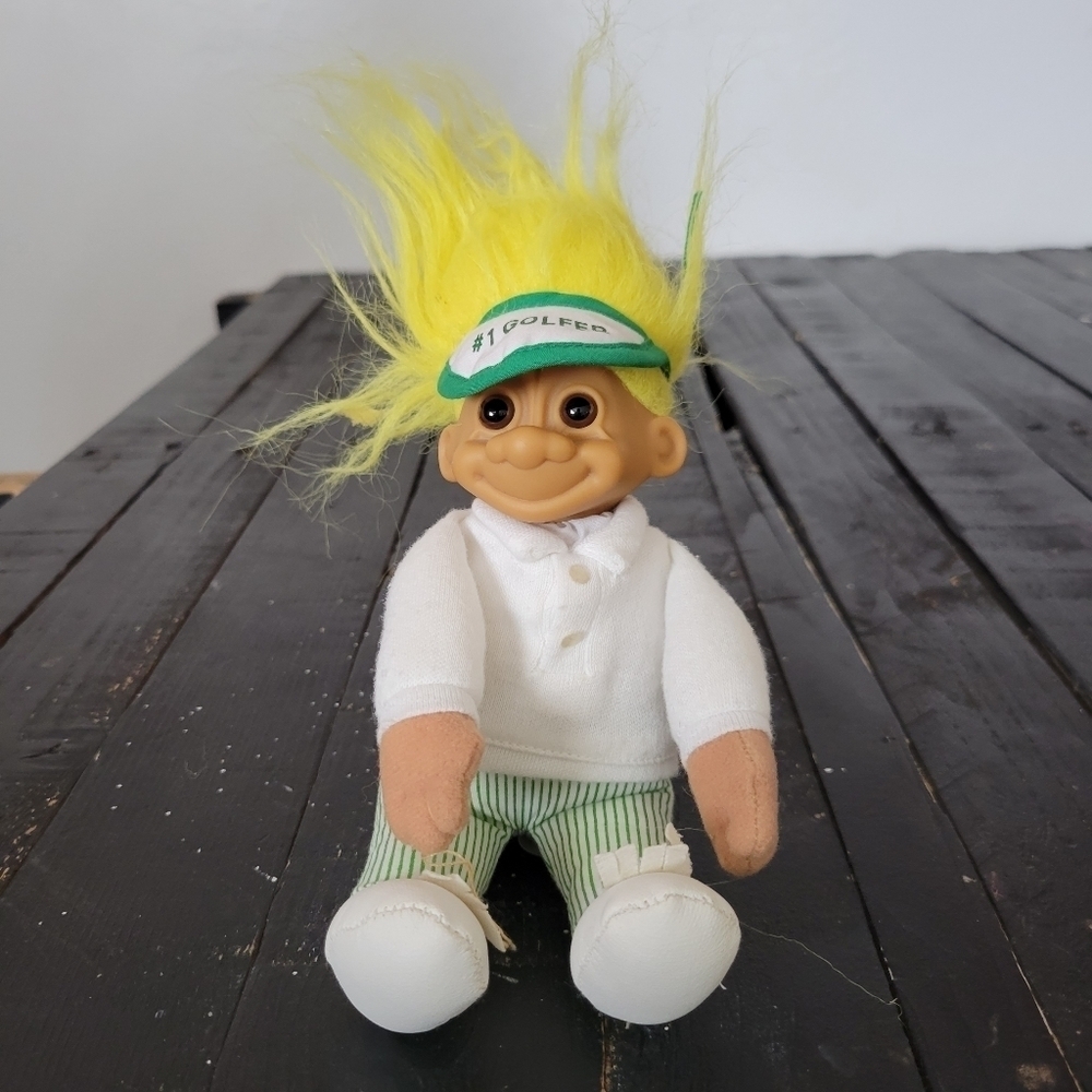 Vintage Russ Berrie Plush Troll Doll #1 Golfer Yellow Hair White Green Outfit
